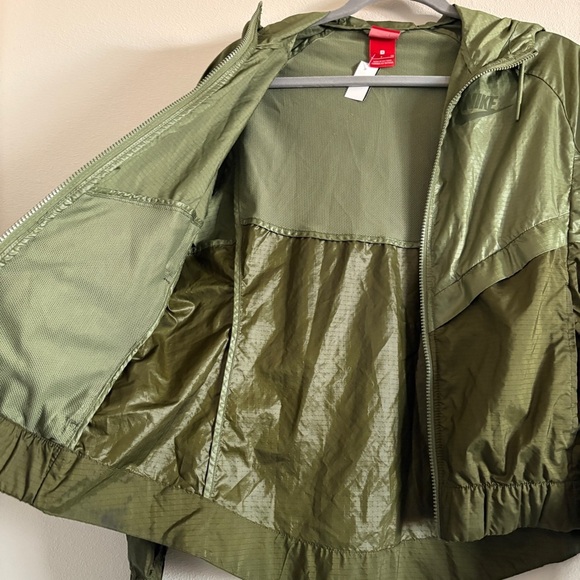 Nike Women’s Olive Green Windbreaker Rain Coat Zip Up Jacket Size Small - Picture 15 of 15